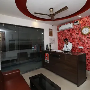 Oyo Flagship Daimond 4*, New Delhi India